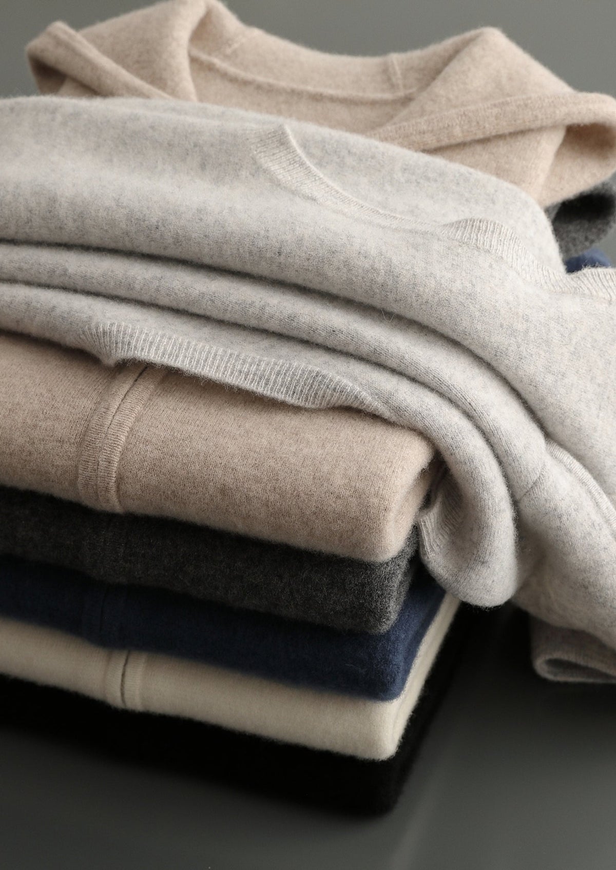 Pure Extra-Fine Merino Wool Hooded Zipper Vest