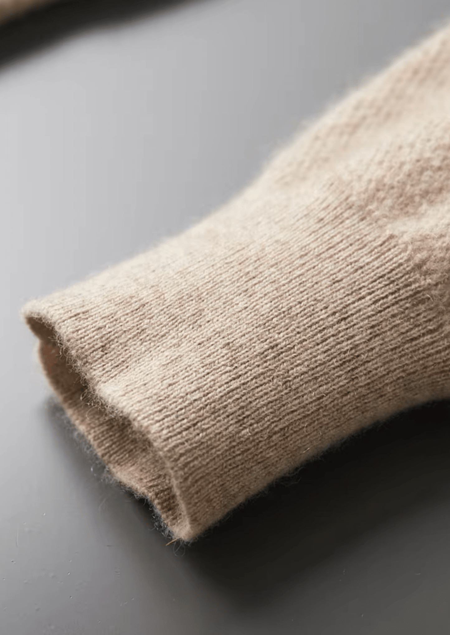 PREMIUM CASHMERE CLASSIC HENLEY SWEATER - LORMIER -