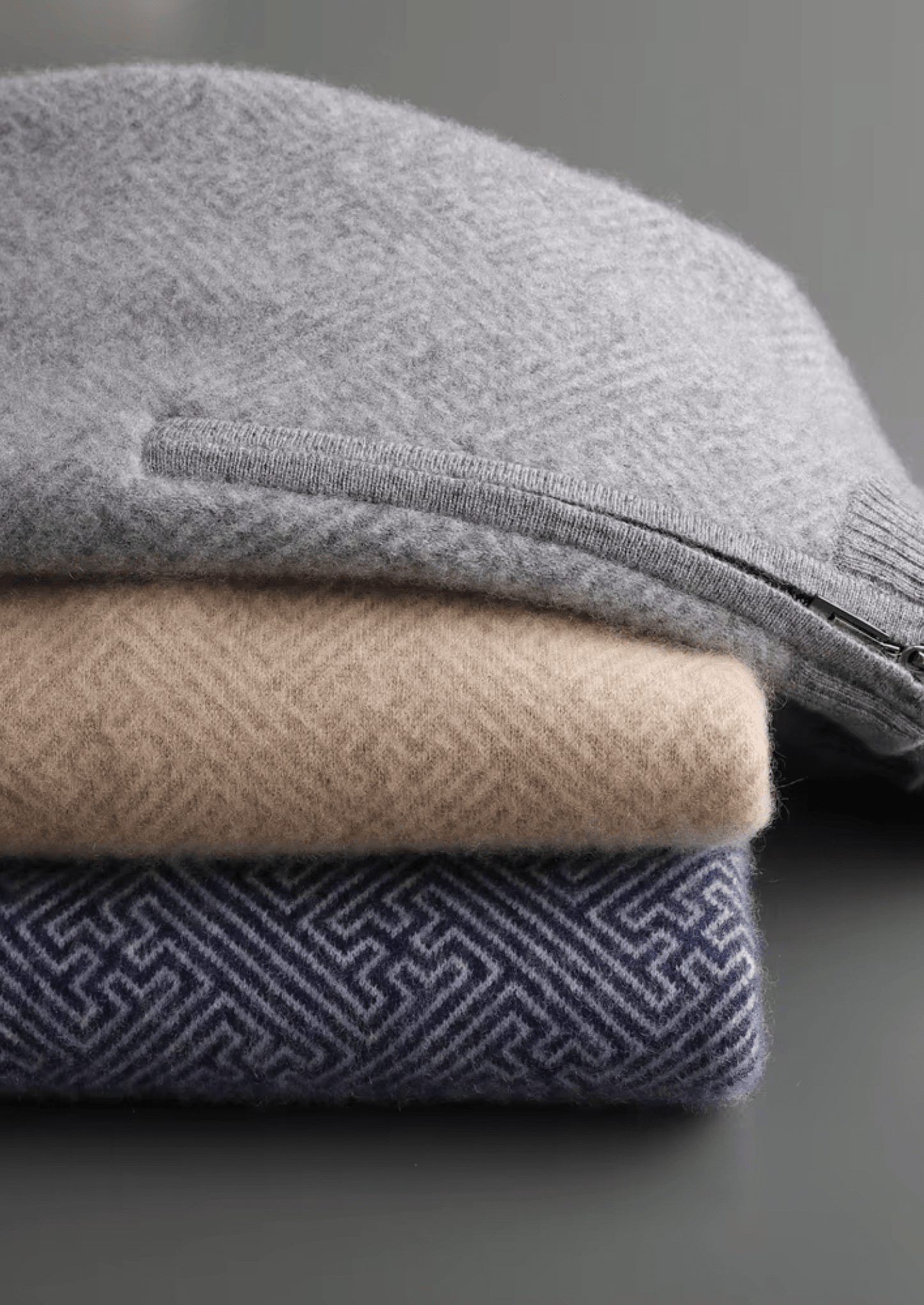 PREMIUM CASHMERE PATTERNED HALF - ZIP SWEATER - LORMIER -