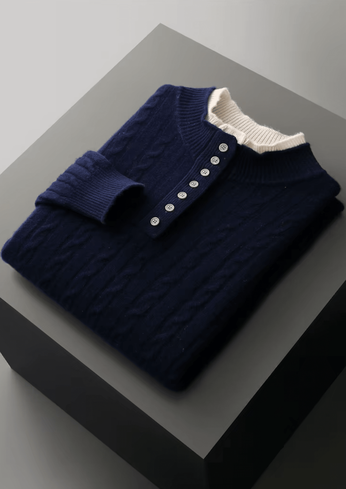 PURE EXTRA - FINE MERINO WOOL CABLE KNIT HENLEY SWEATER - LORMIER -