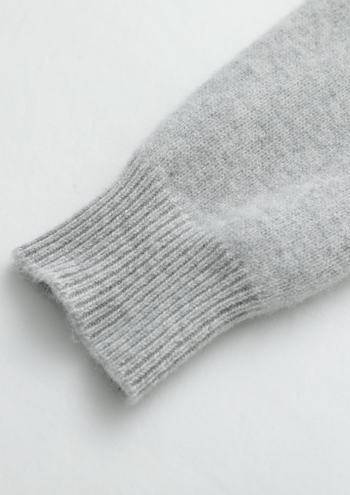PURE MERINO WOOL LIGHT GRAY SET - LORMIER -