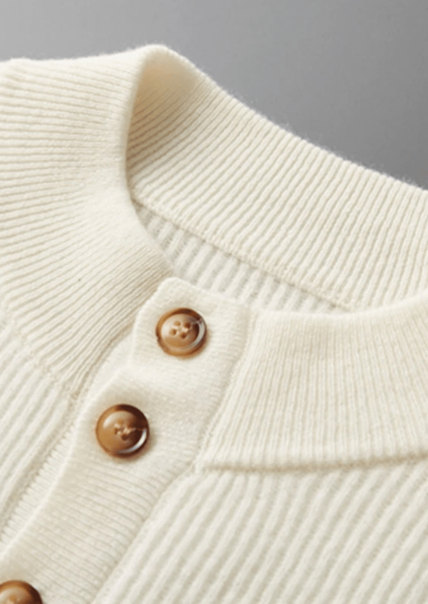 100% CASHMERE BUTTON SWEATER - LORMIER - 