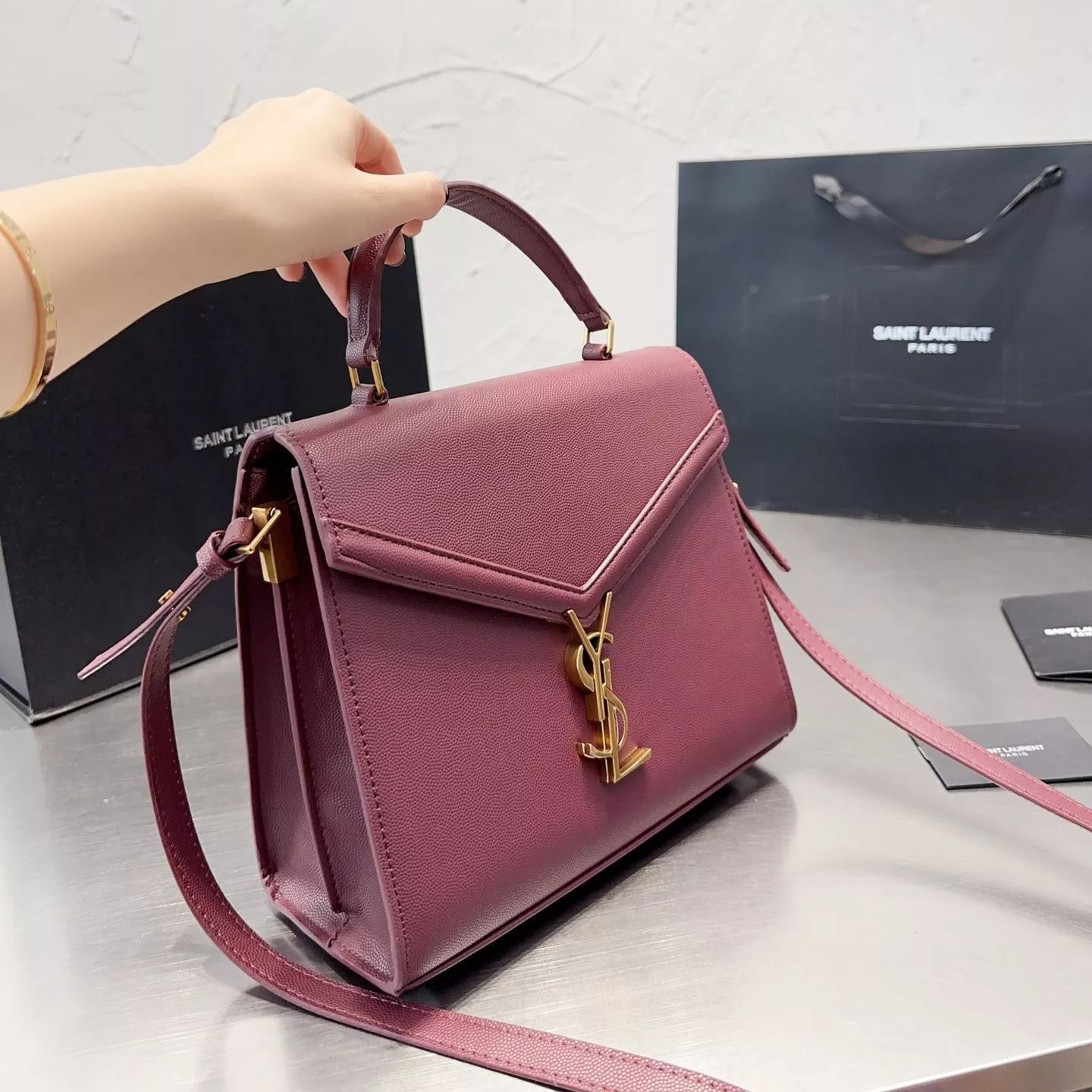 Selected Variant Image