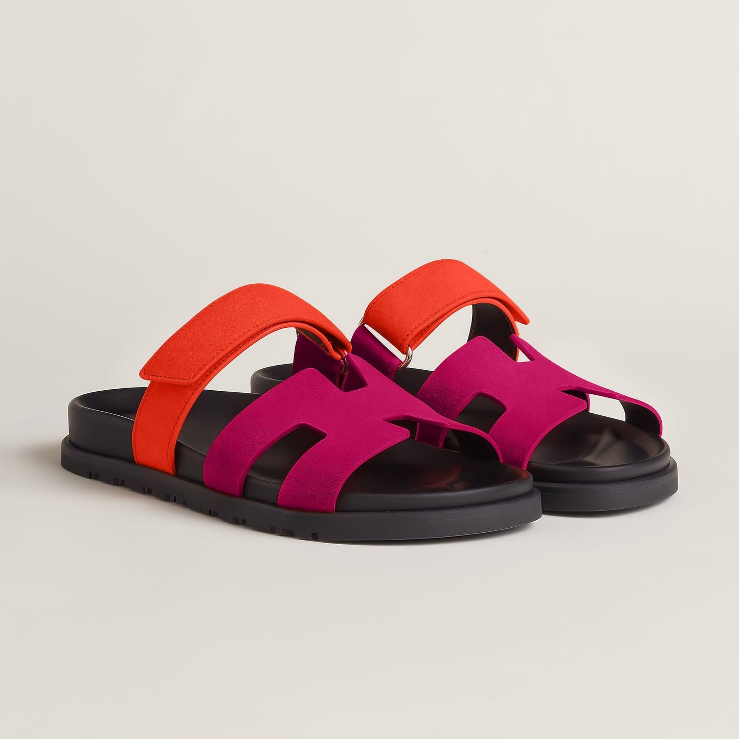 THE "RIVIERA" CUTOUT LEATHER SLIDES