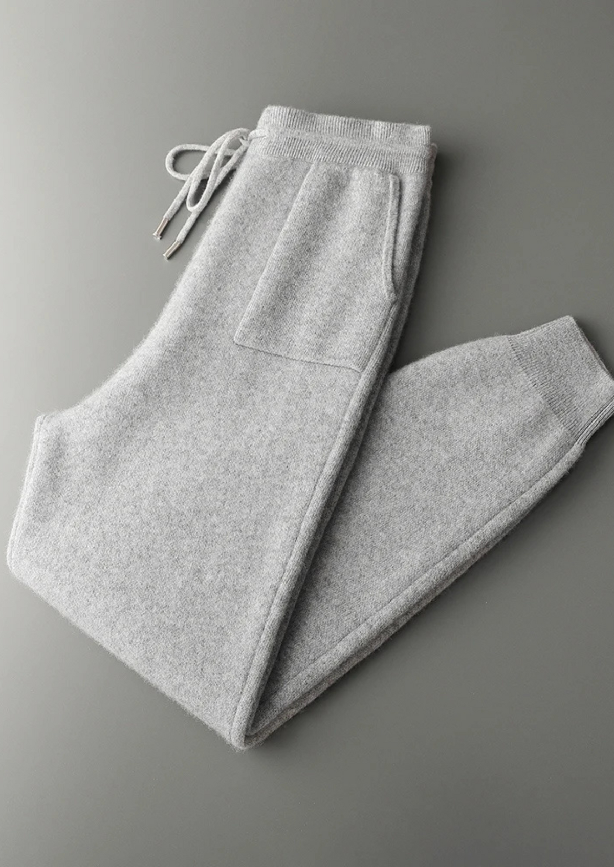 PURE CASHMERE KNIT HOODIE & DRAWSTRING JOGGER LEISURE SET