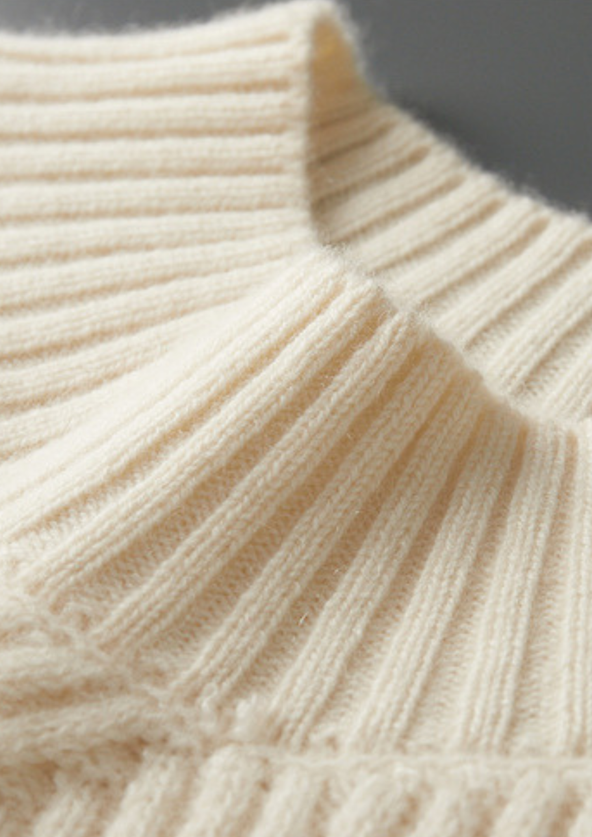 Pure Cashmere Patterned Mockneck
