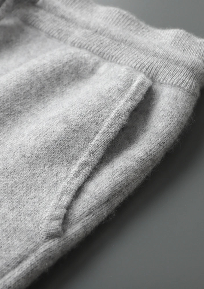 PURE CASHMERE KNIT HOODIE & DRAWSTRING JOGGER LEISURE SET