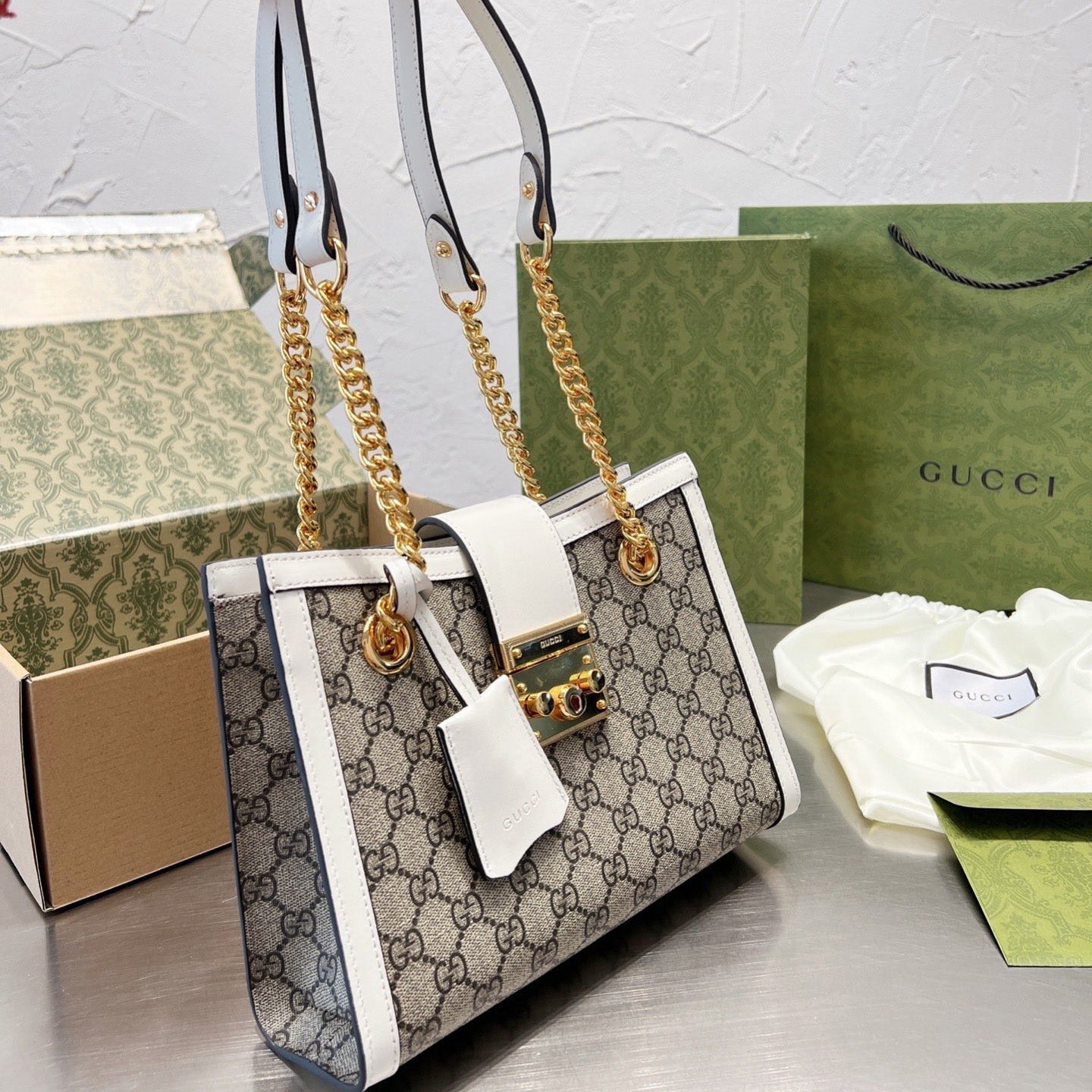 Selected Variant Image