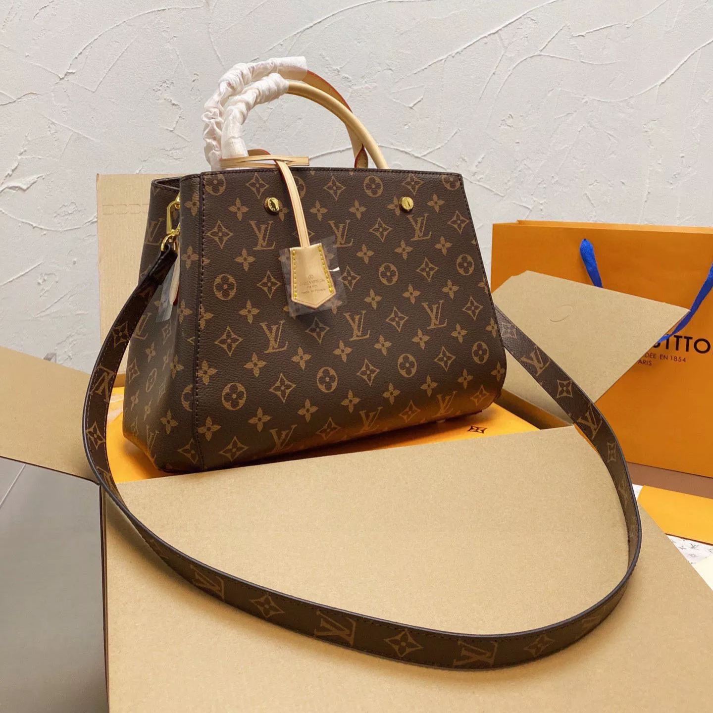 Selected Variant Image