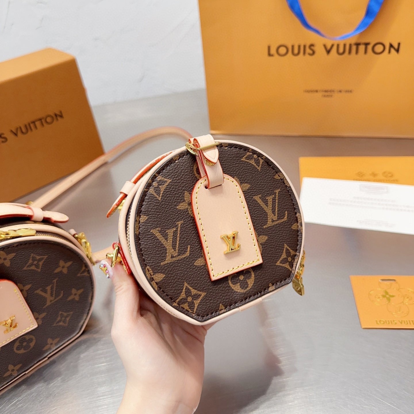 Selected Variant Image