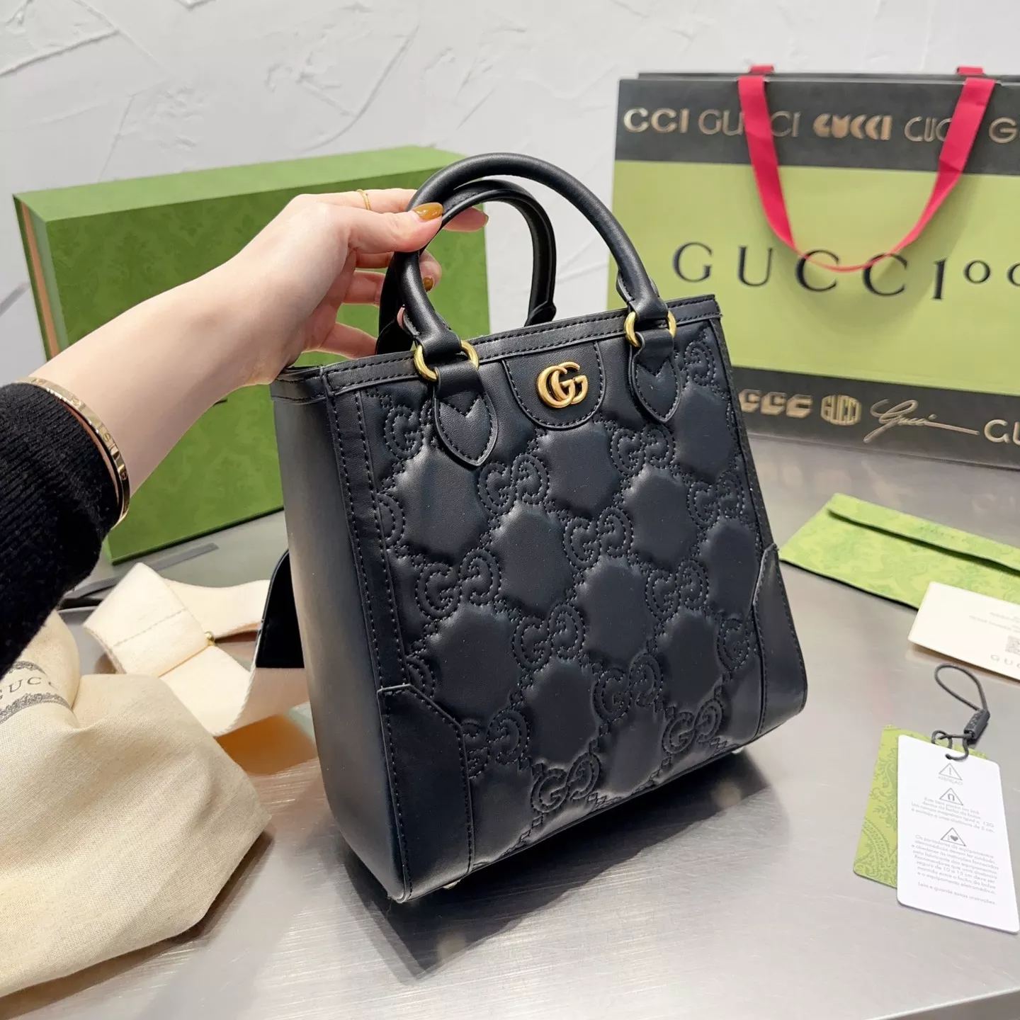 Selected Variant Image