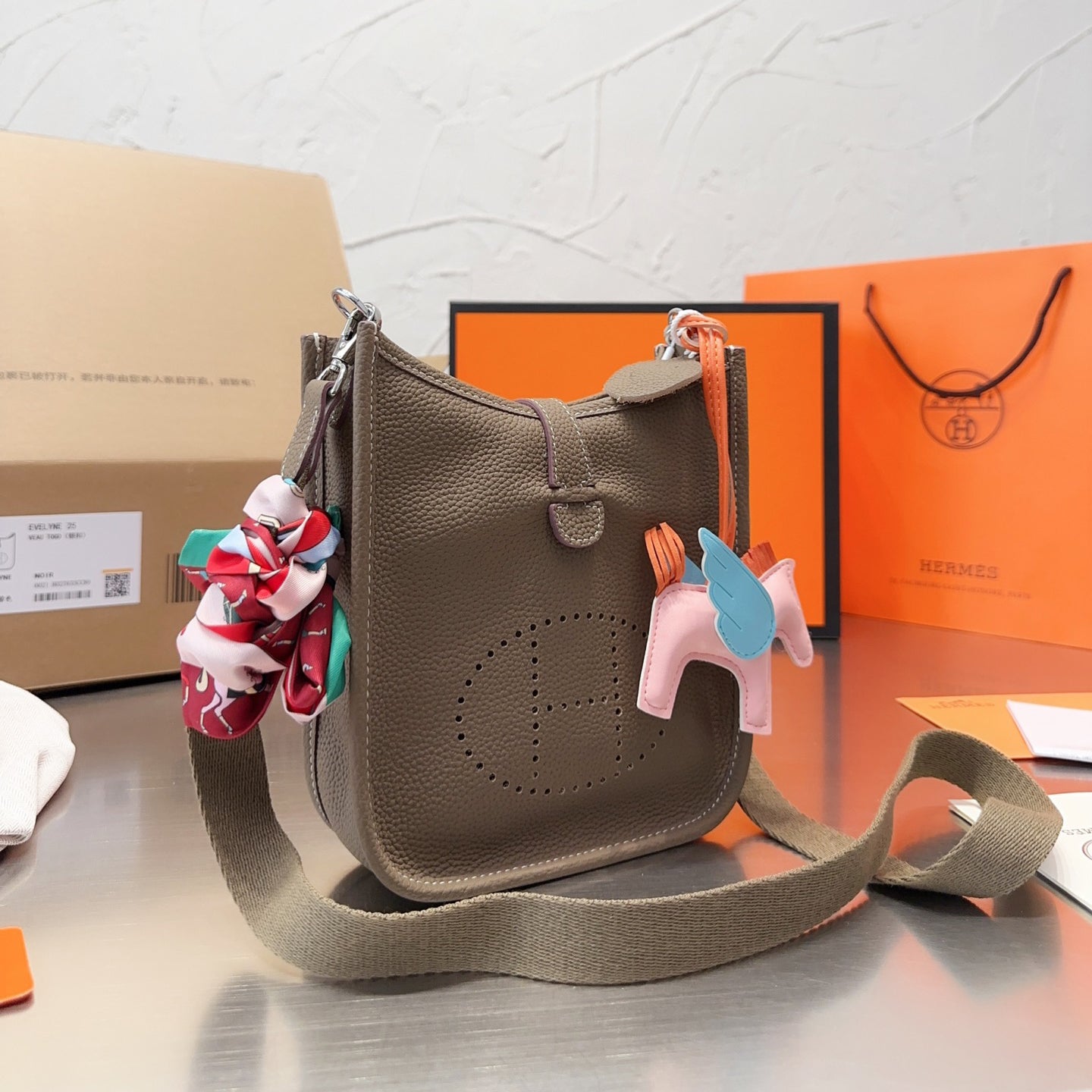 Selected Variant Image