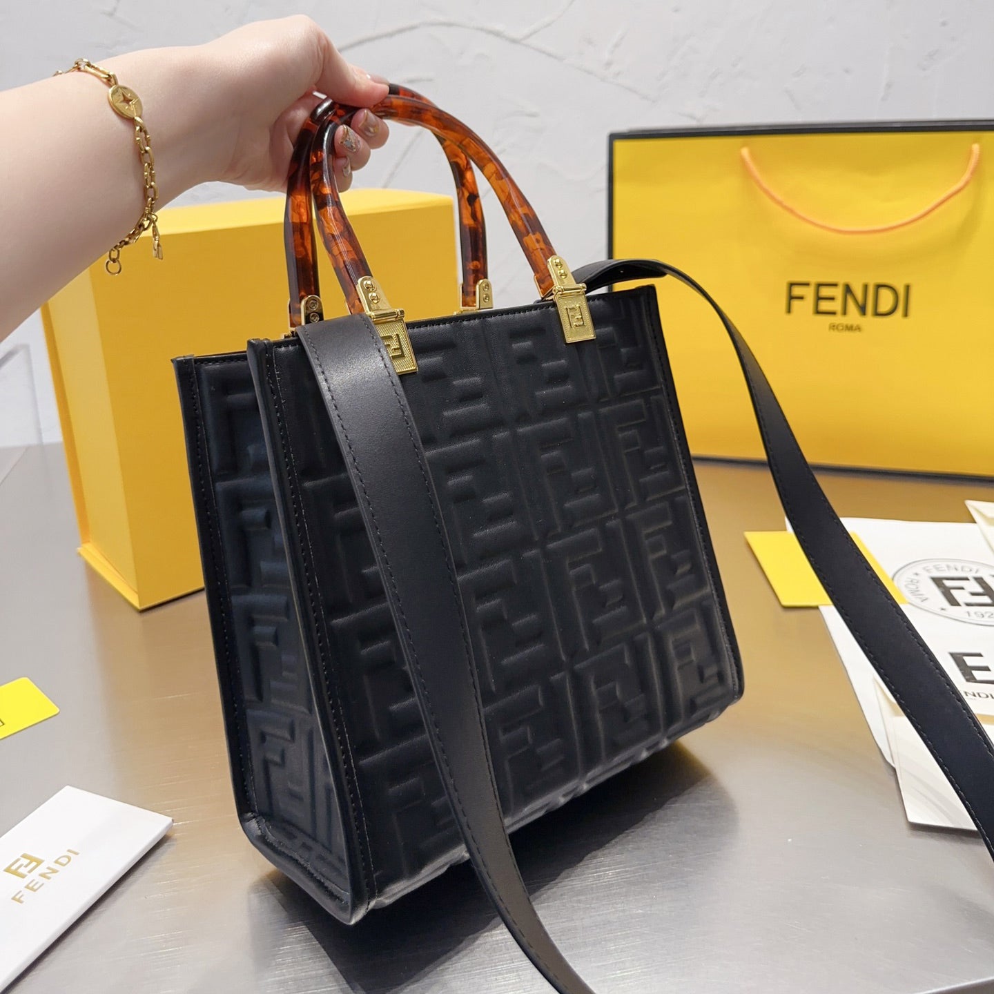 Selected Variant Image