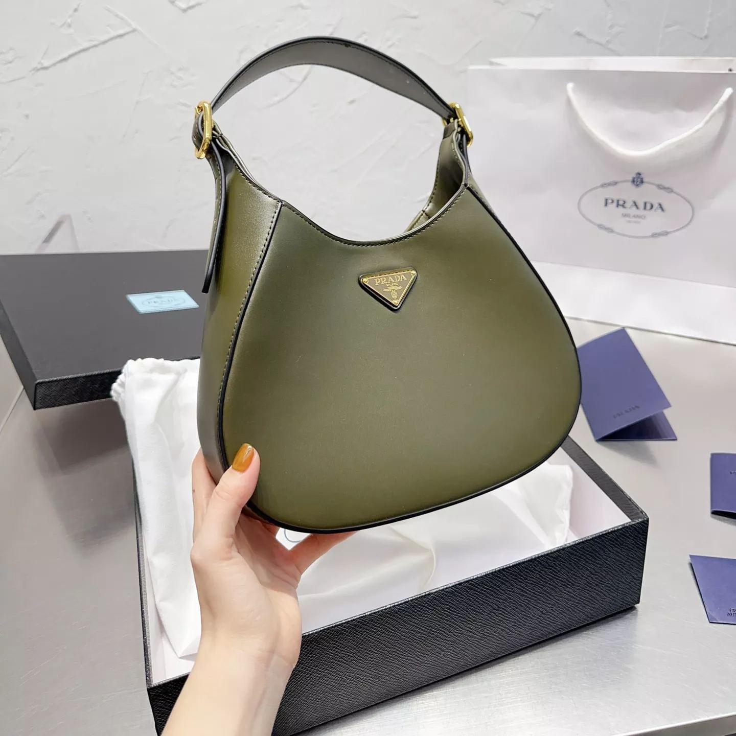 Selected Variant Image