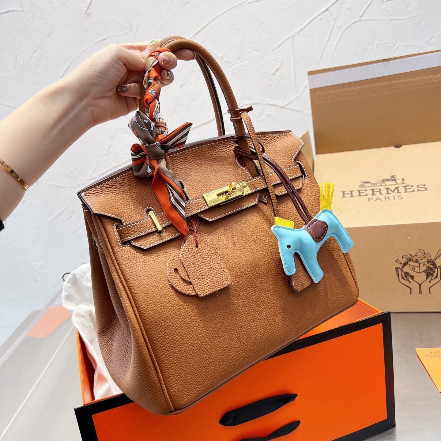 Selected Variant Image