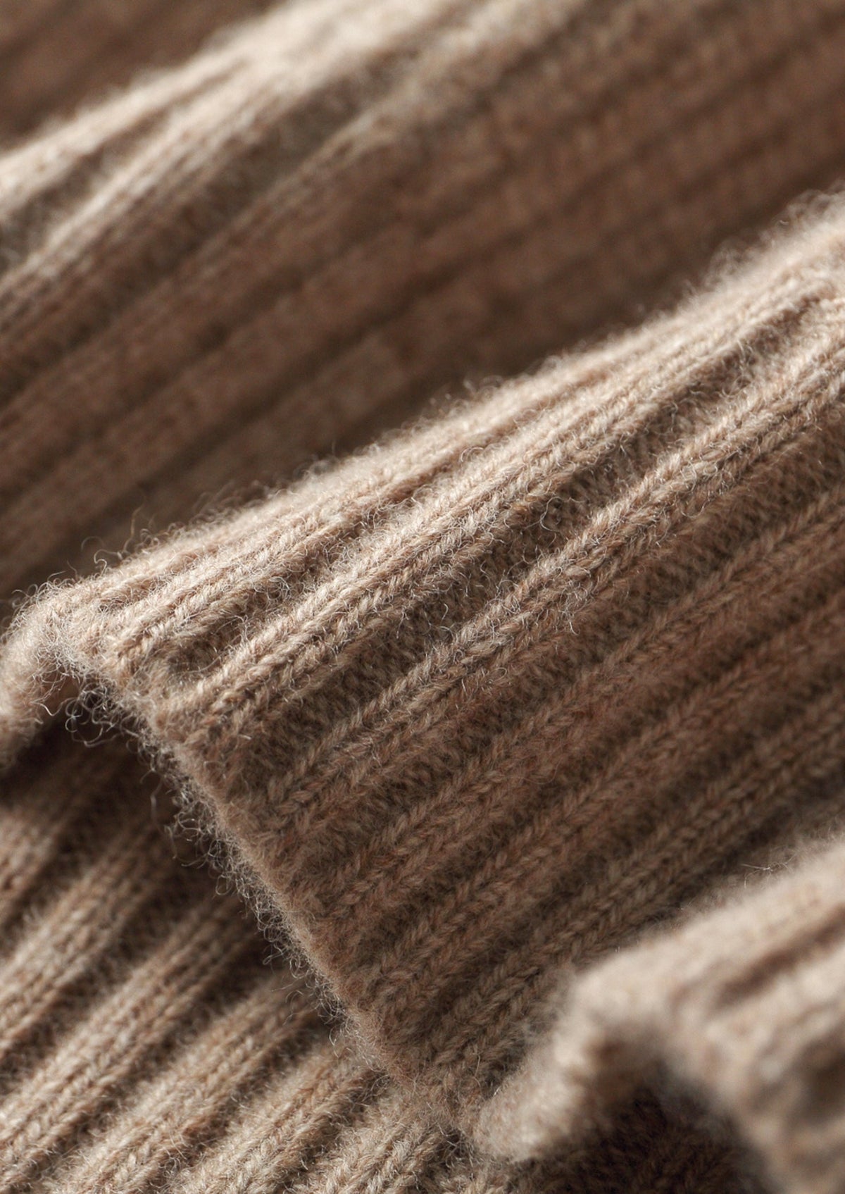 Pure Extra-Fine Merino Wool Ribbed Funnel Neck