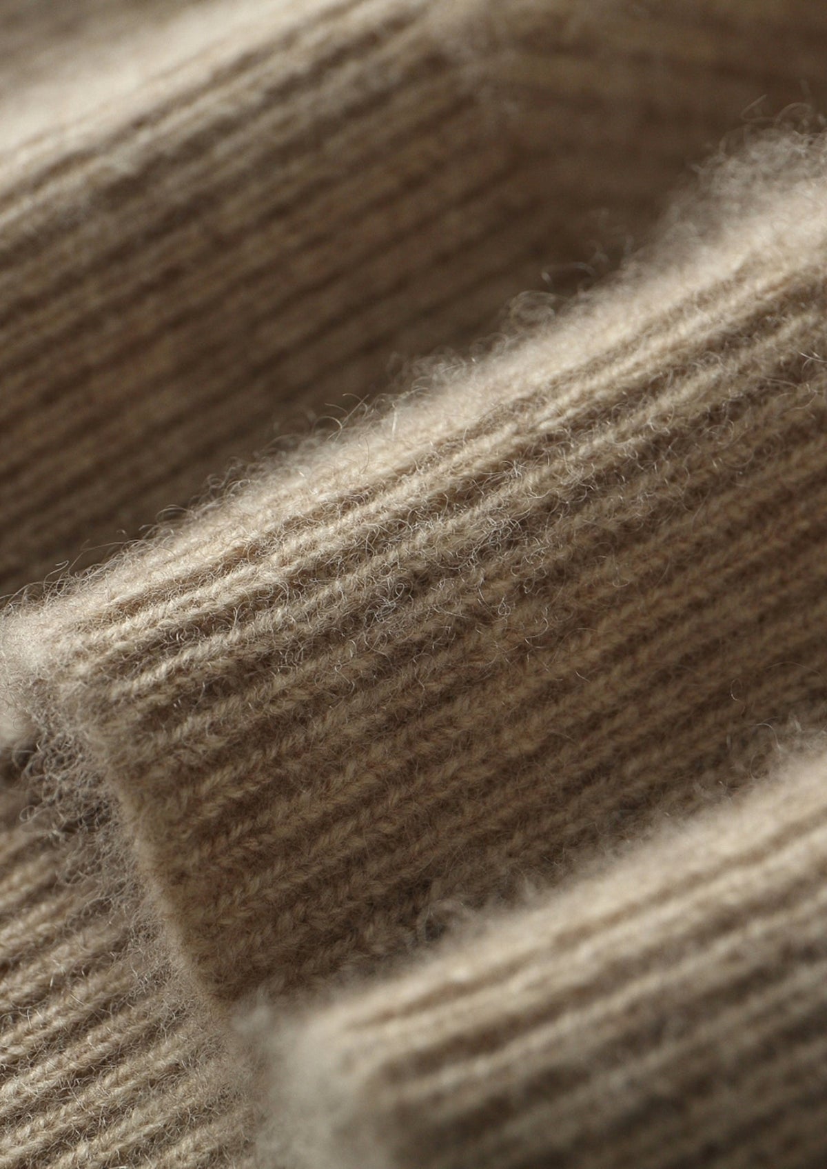 Pure Extra-Fine Merino Wool Herringbone Quarter Zip Sweater