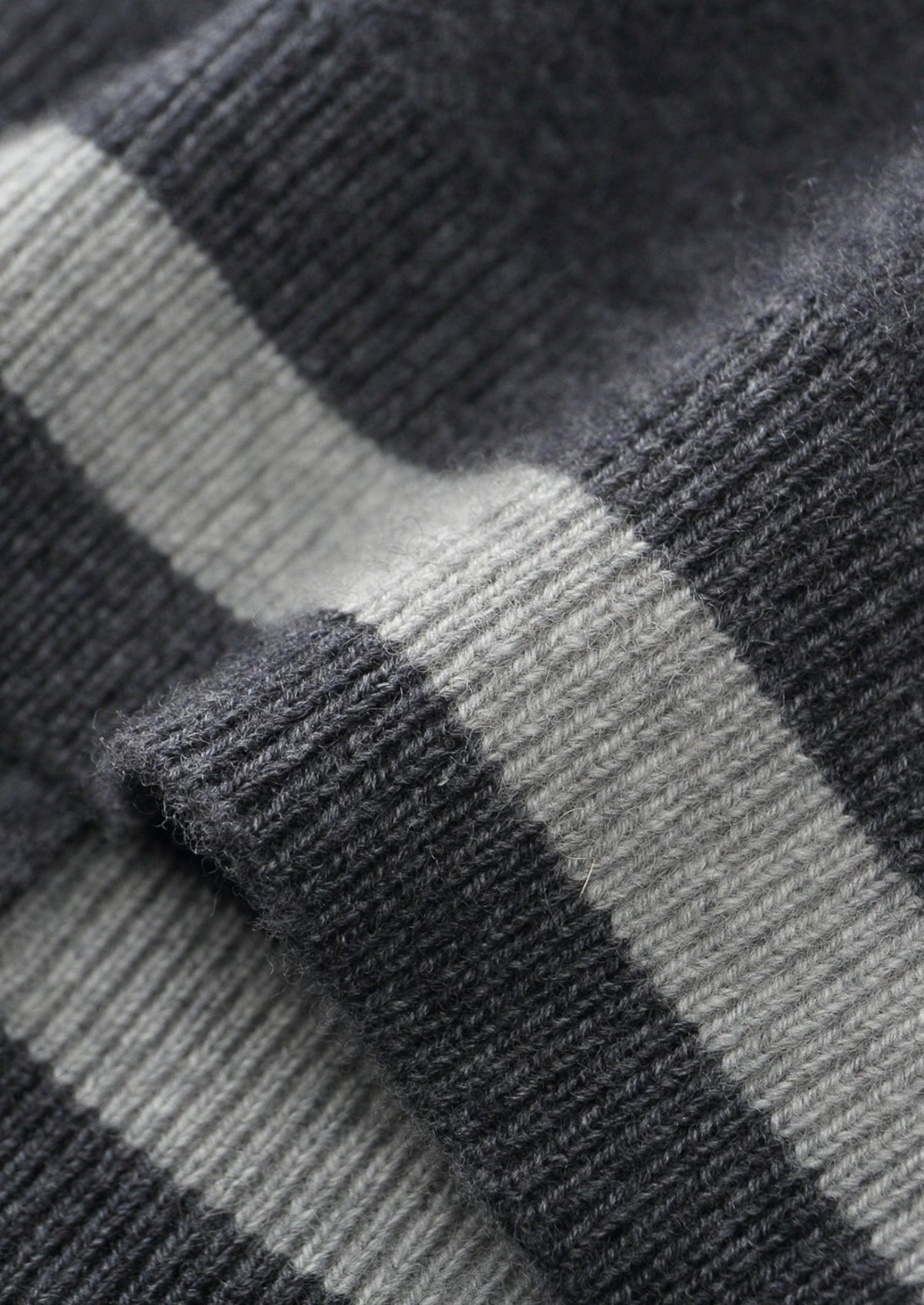 Pure Extra-Fine Merino Wool Two-Tone Zipper Hoodie