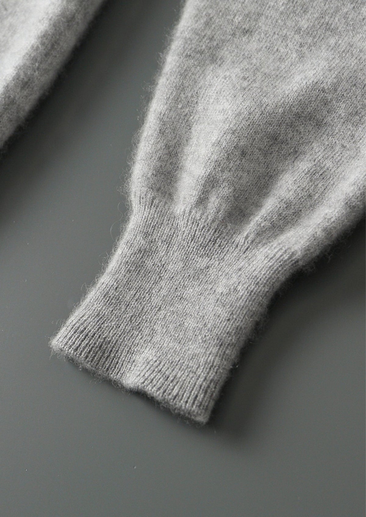 Premium Cashmere Buttonless Contrast Polo