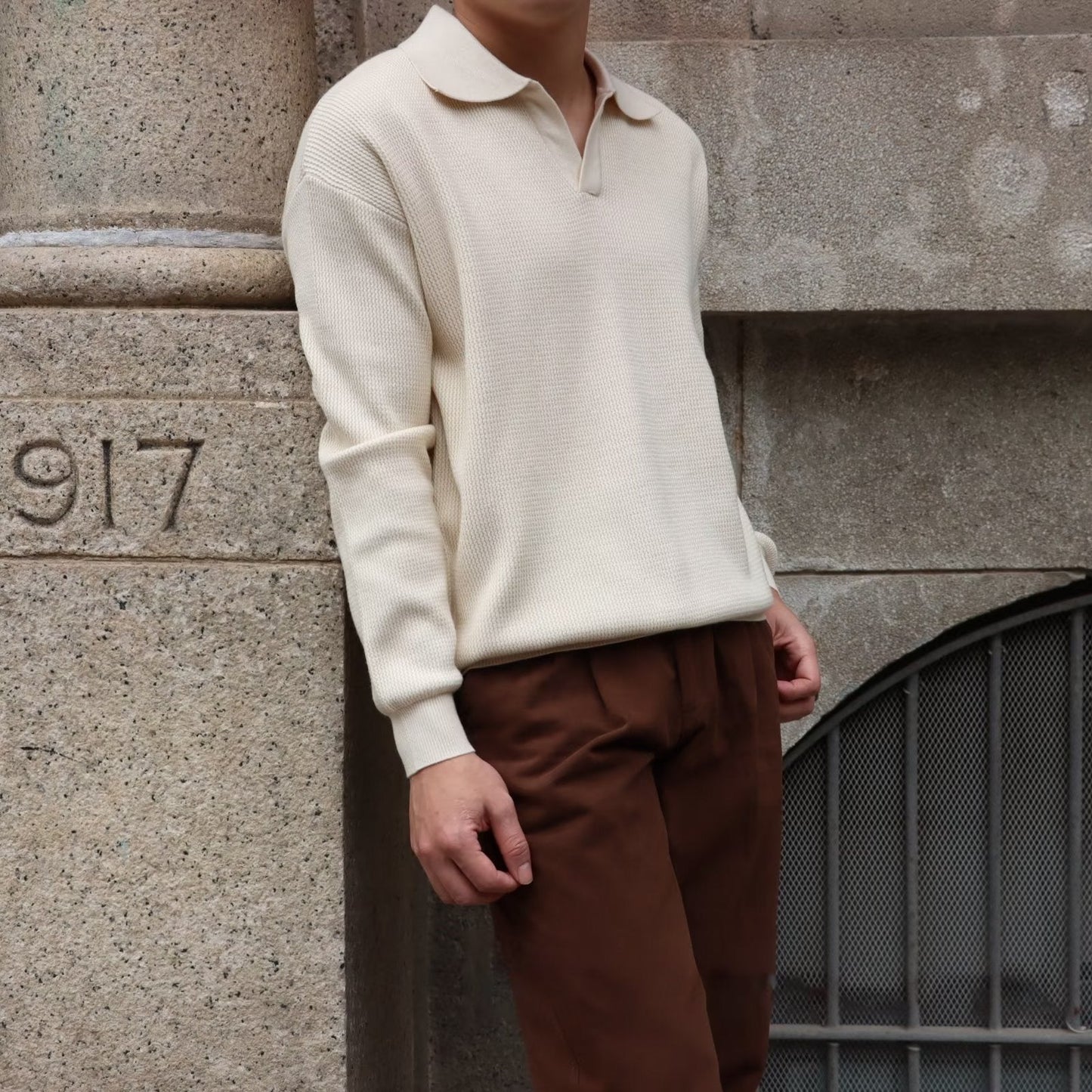 BUTTONLESS V - NECK POLO - LORMIER - 