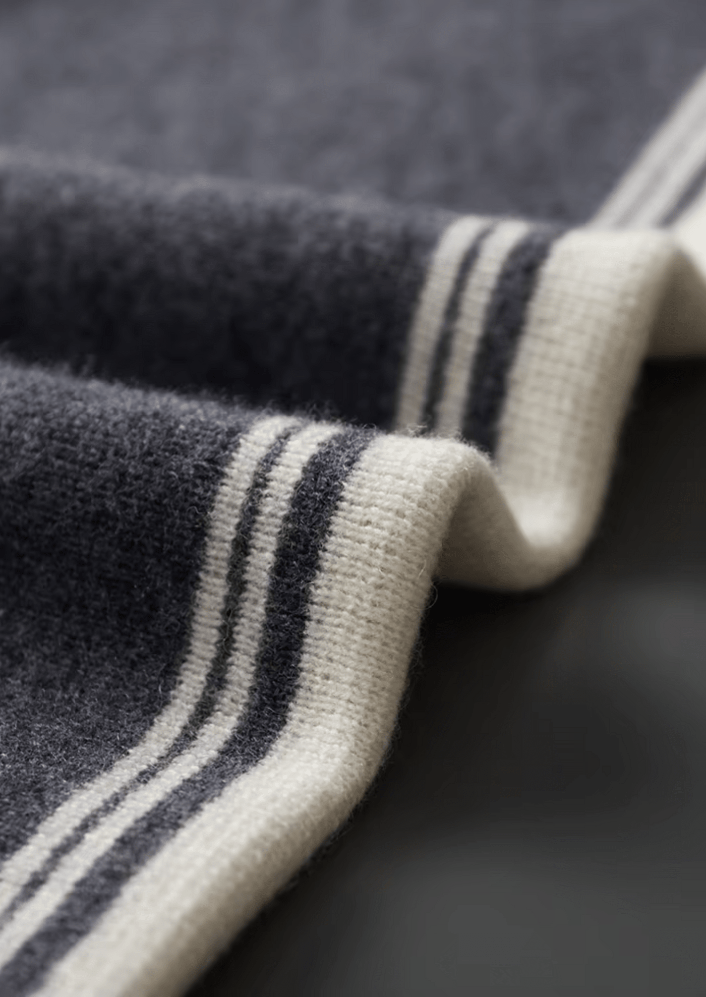 LUXURY MERINO WOOL SIDE - STRIPE LOUNGE SET - LORMIER - 