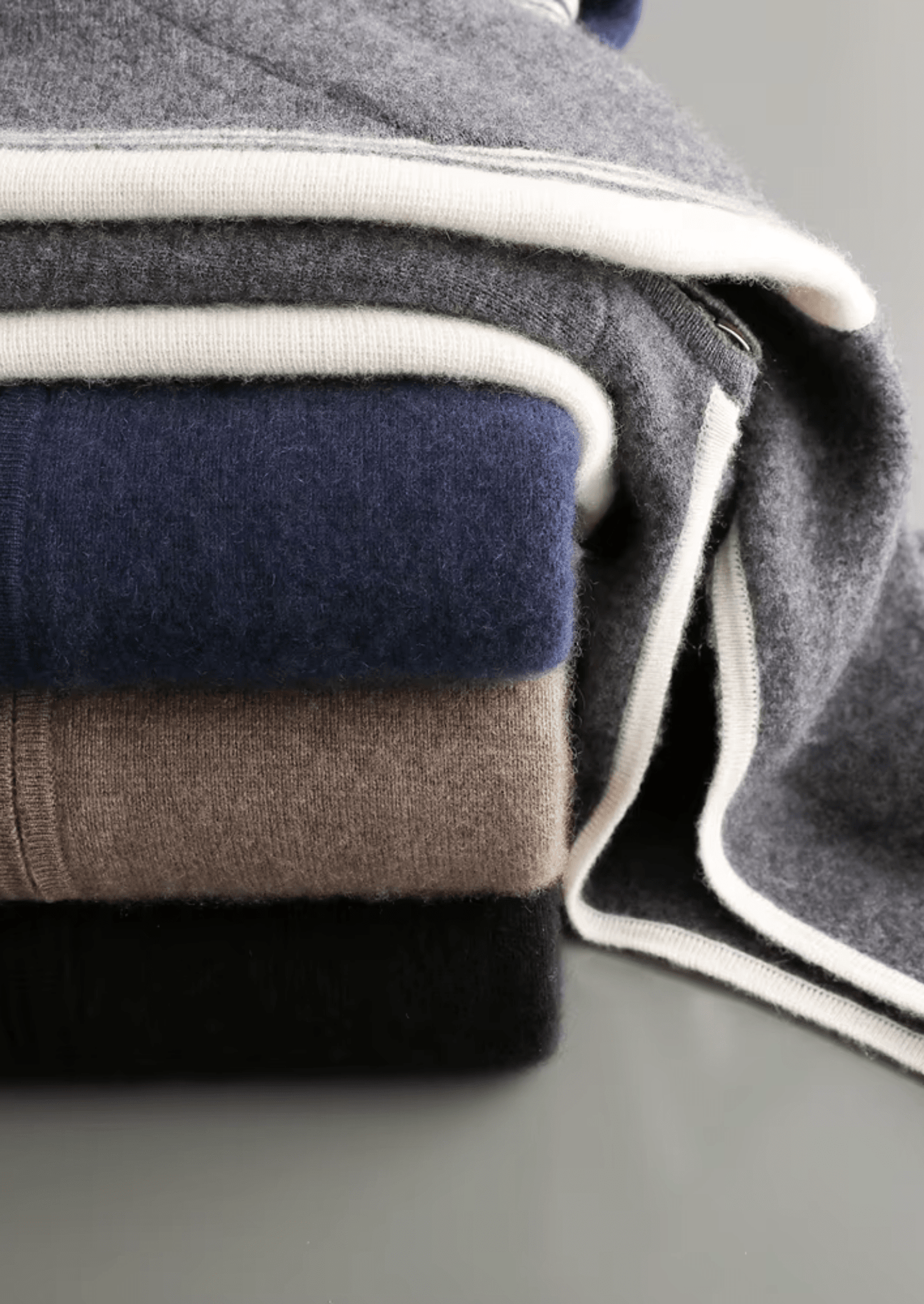 LUXURY MERINO WOOL SIDE - STRIPE LOUNGE SET - LORMIER - 