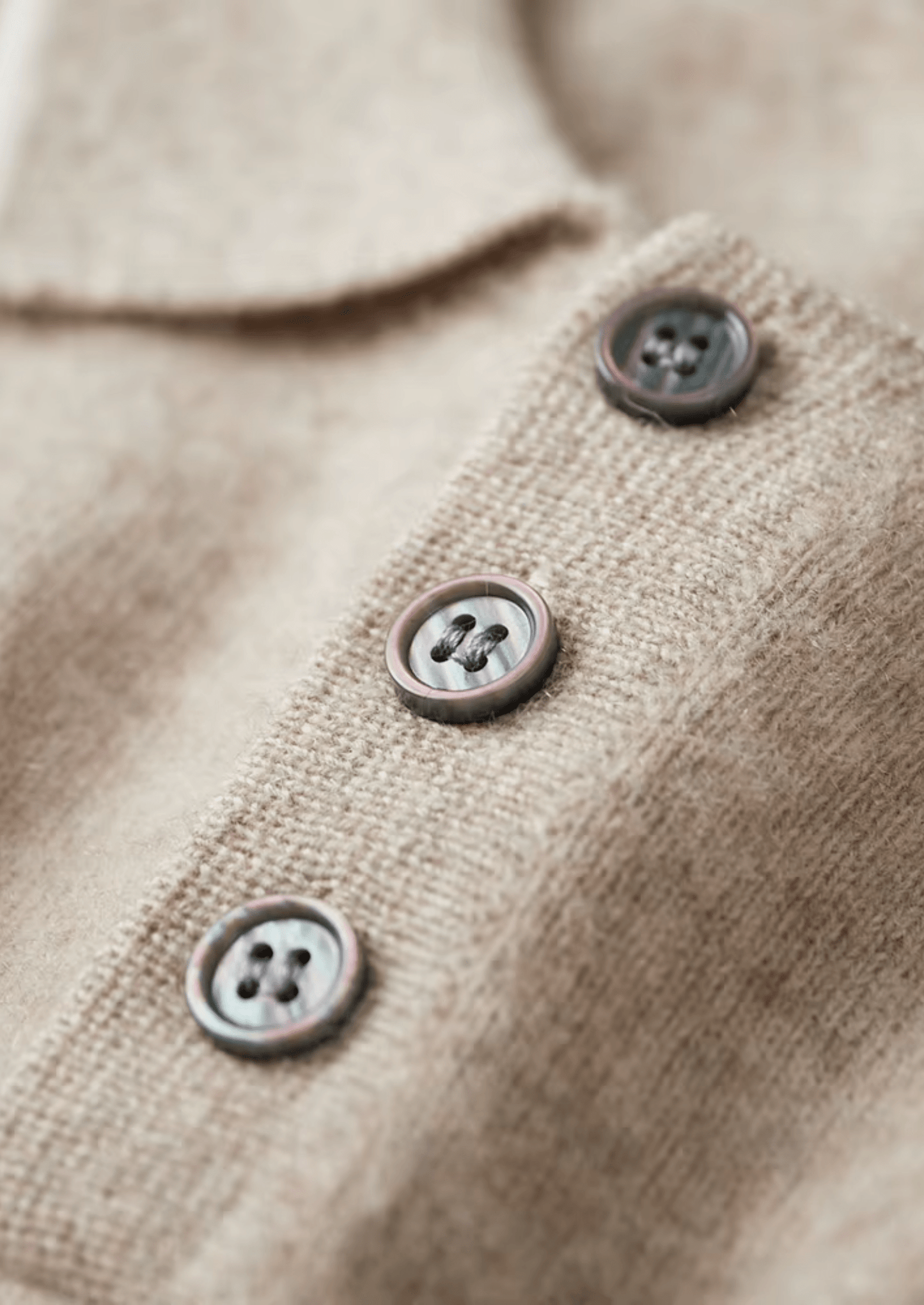 PREMIUM CASHMERE TWO TONE BUTTON POLO - LORMIER - 