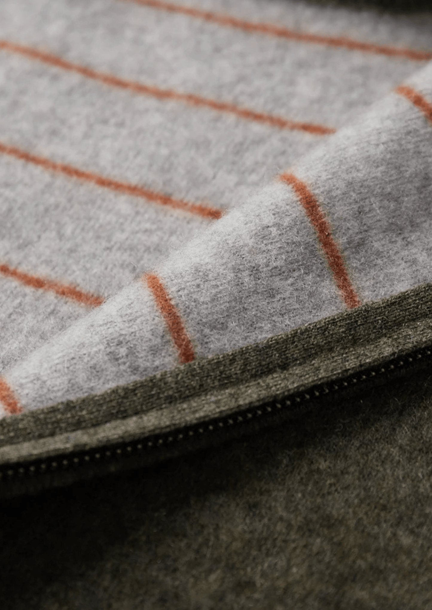 PREMIUM CASHMERE TWO TONE ZIP CARDIGAN - LORMIER - 