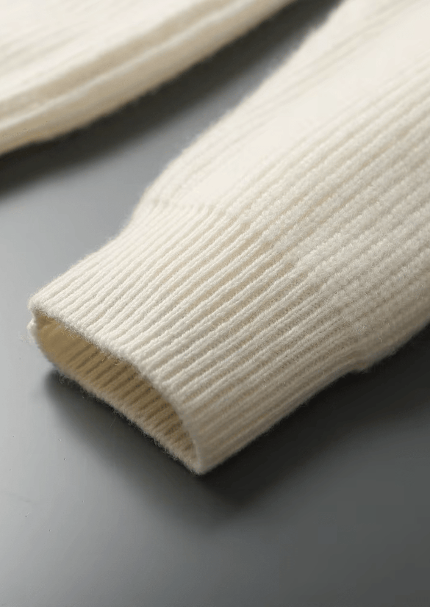 PURE CASHMERE RIBBED V - NECK SWEATER - LORMIER - 