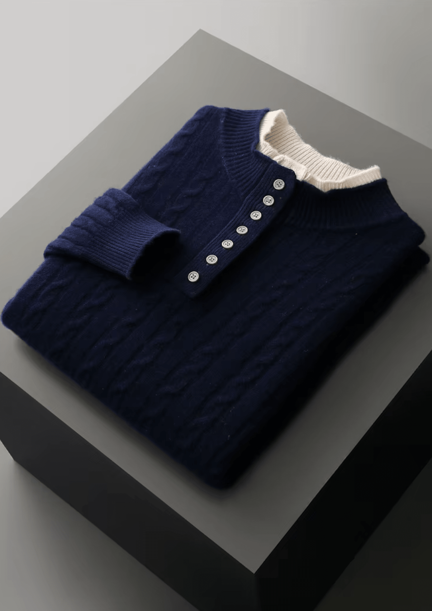 PURE EXTRA - FINE MERINO WOOL CABLE KNIT HENLEY SWEATER - LORMIER - 