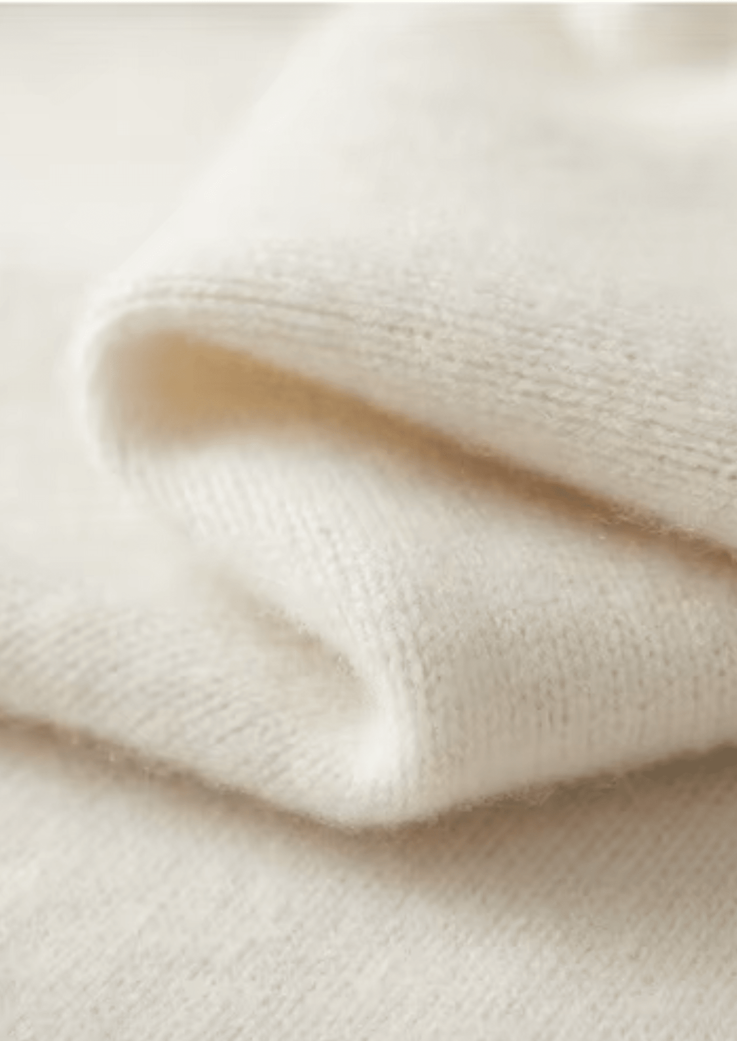 PURE EXTRA - FINE MERINO WOOL CLASSIC BUTTON SWEATER - LORMIER - 