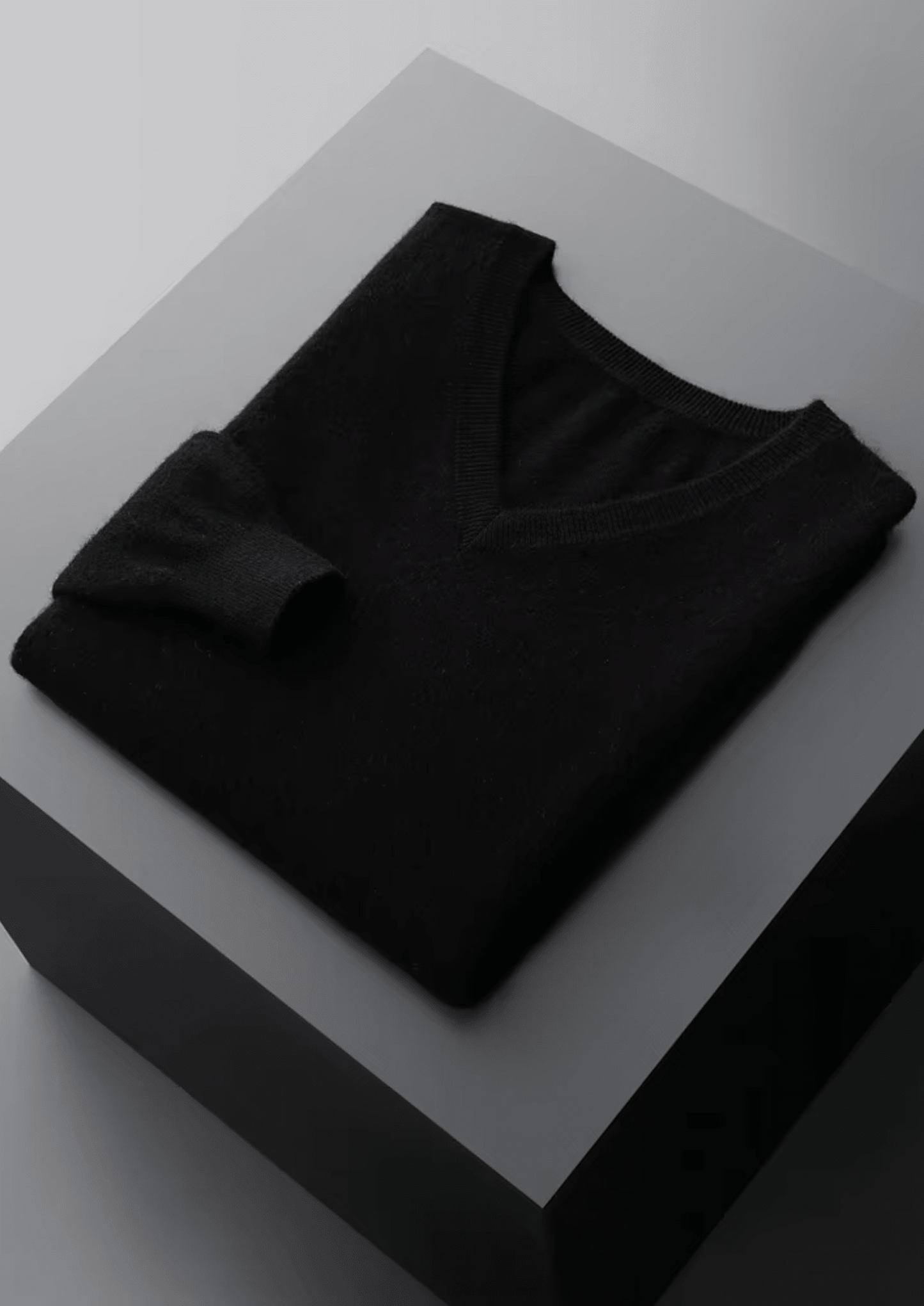 PURE EXTRA - FINE MERINO WOOL CLASSIC V - NECK SWEATER - LORMIER - 
