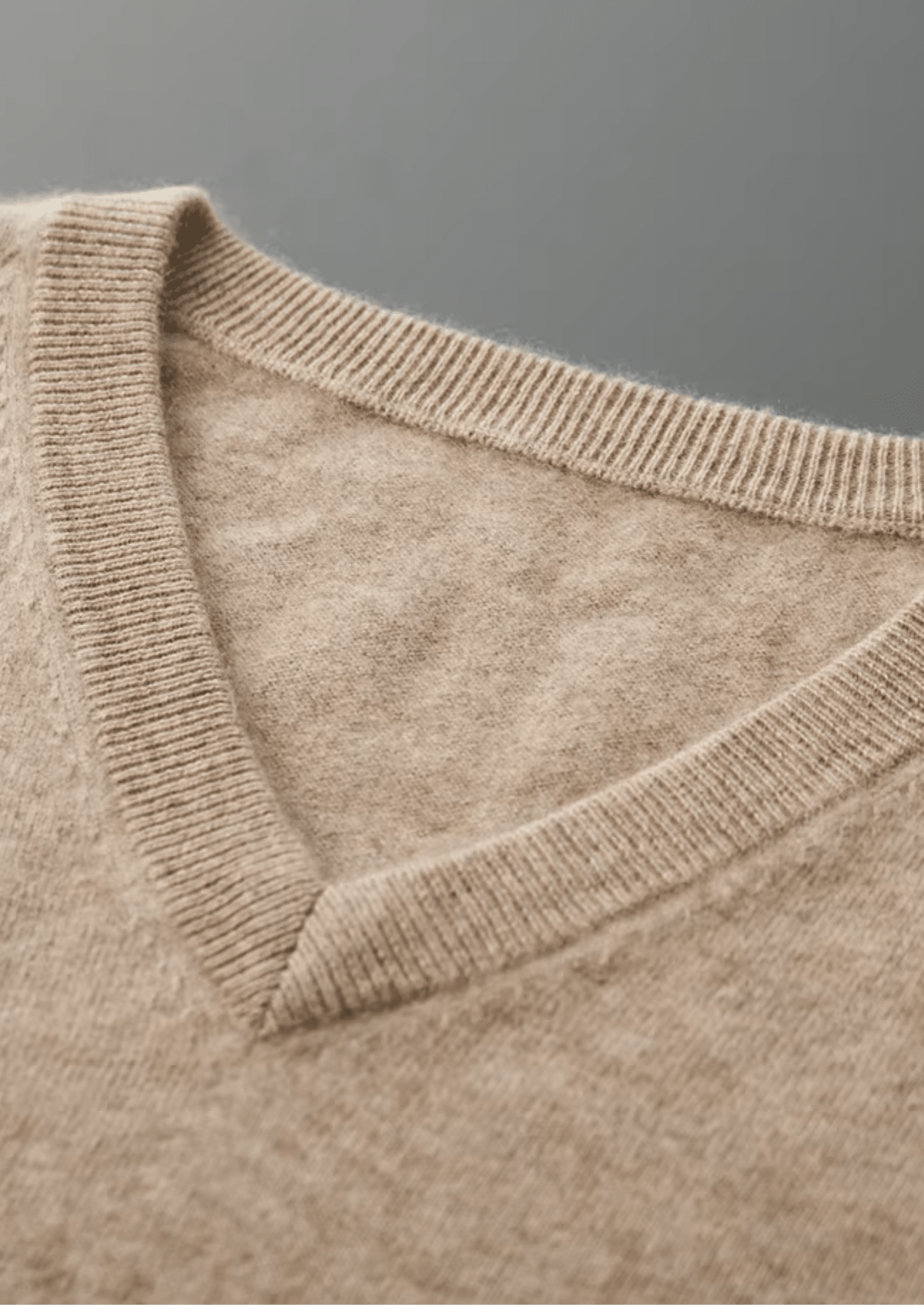 PURE EXTRA - FINE MERINO WOOL CLASSIC V - NECK SWEATER - LORMIER - 