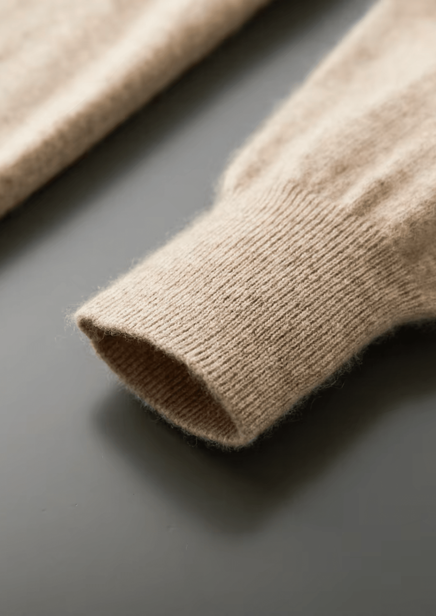 PURE EXTRA - FINE MERINO WOOL CLASSIC V - NECK SWEATER - LORMIER - 