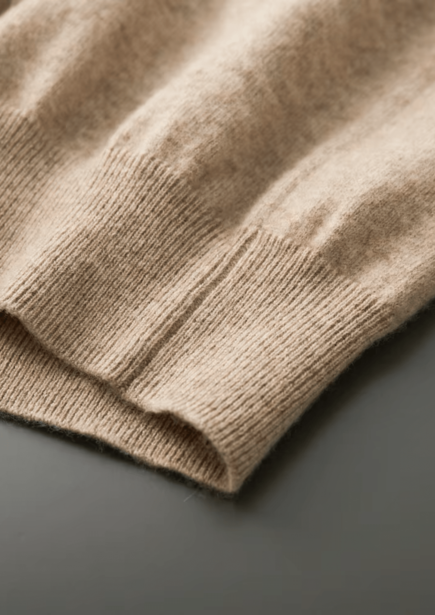 PURE EXTRA - FINE MERINO WOOL CLASSIC V - NECK SWEATER - LORMIER - 
