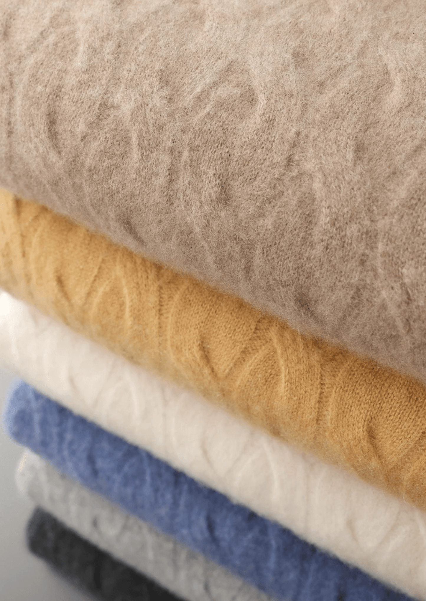 PURE MERINO WOOL CABLE CREWNECK - LORMIER - 