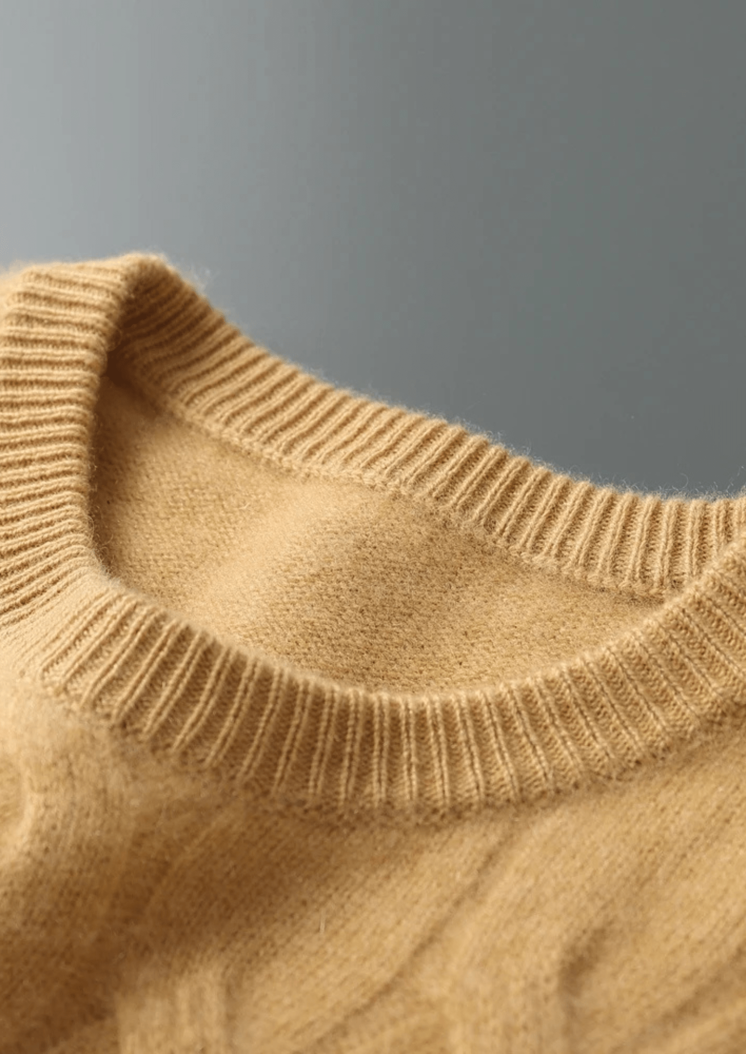 PURE MERINO WOOL CABLE CREWNECK - LORMIER - 