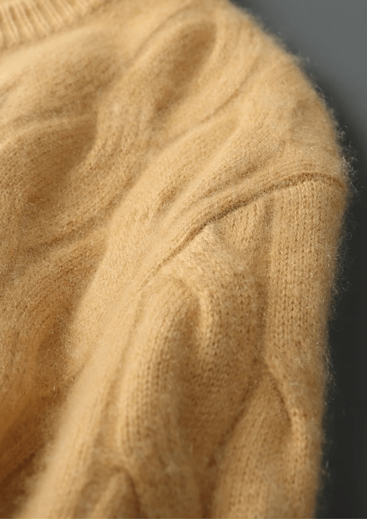 PURE MERINO WOOL CABLE CREWNECK - LORMIER - 