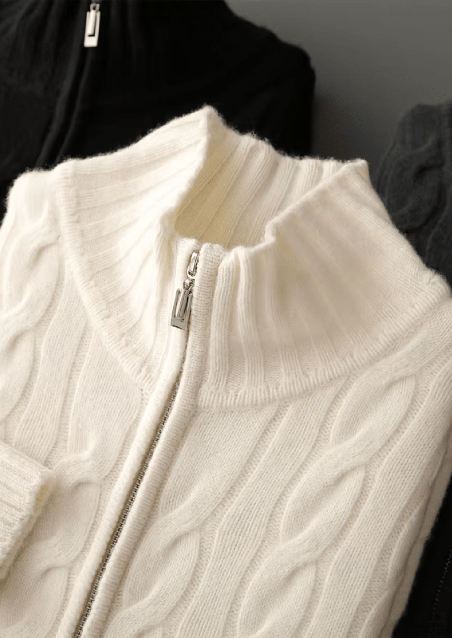PURE MERINO WOOL DUAL - ZIP CABLE CARDIGAN - LORMIER - 