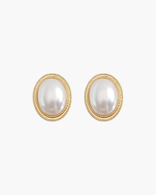 RADIANCE OVAL PEARL STUDS - LORMIER - 