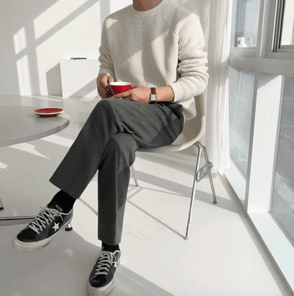 Clean white minimalist ribbed crew neck featuring ergonomic raglan sleeves and a premium matte finish.