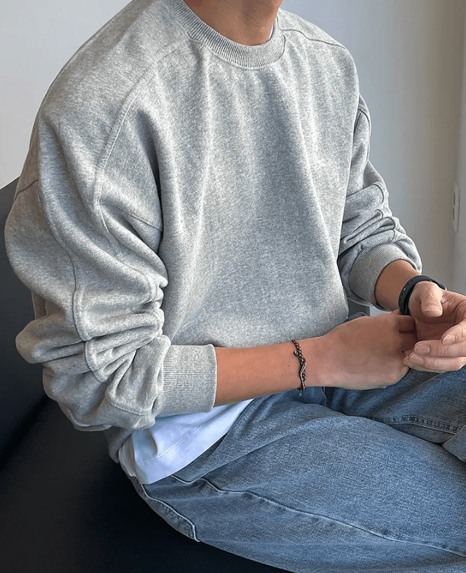 Men's light gray retro loose-fit crew neck sweater in 100% cotton.