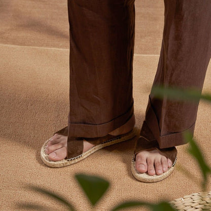 Classic brown suede sandals for men with durable rubber soles and artisanal jute detailing.