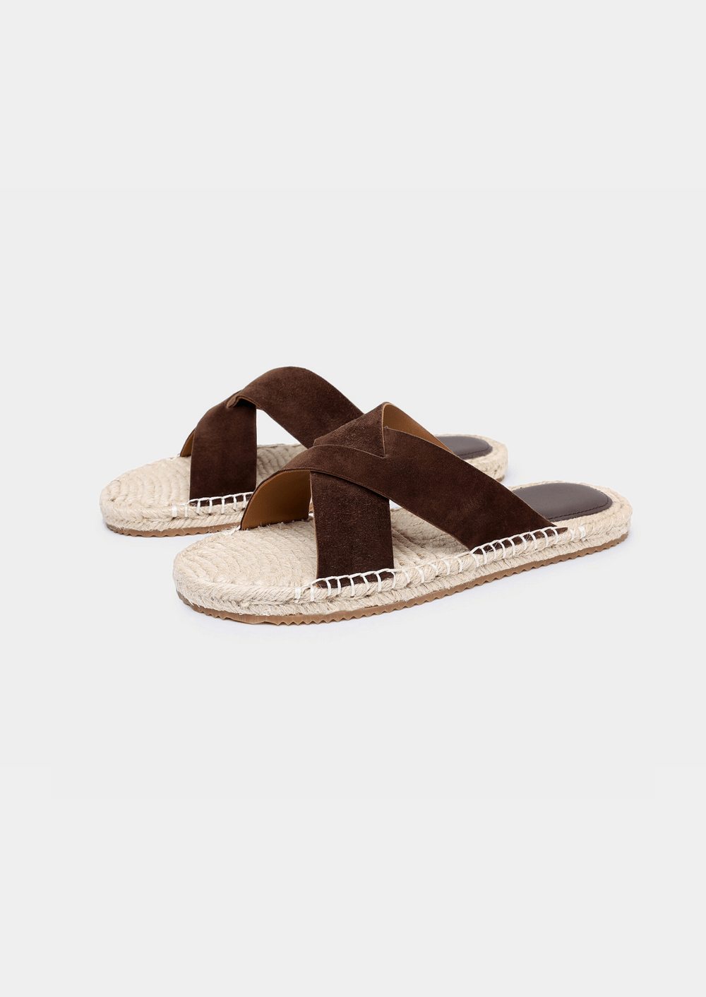 Classic brown suede sandals for men with durable rubber soles and artisanal jute detailing.