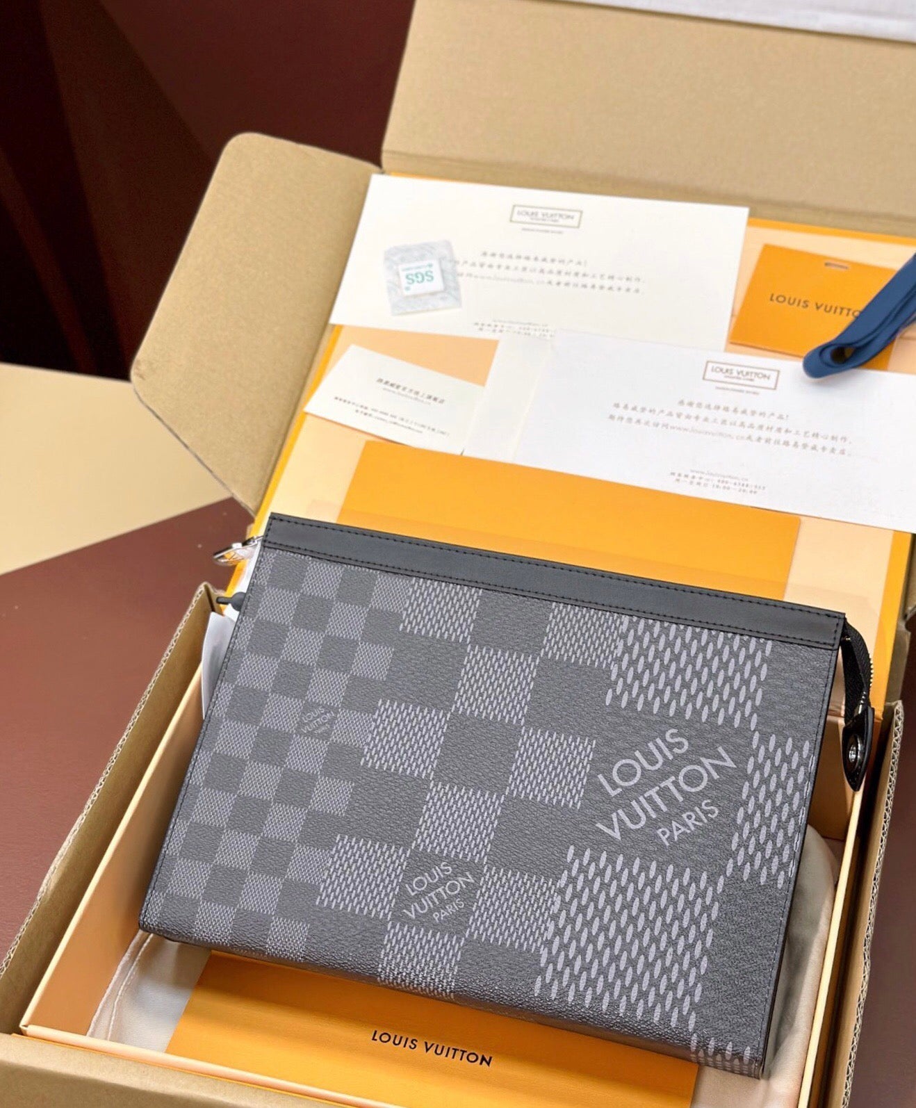 Selected Variant Image